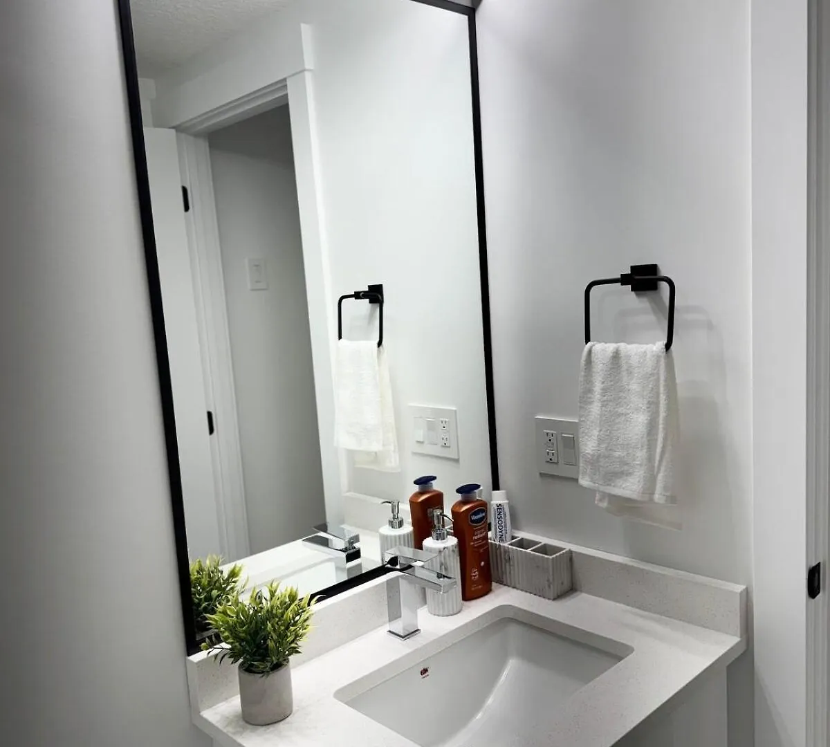 Holiday home Charming Basement Suite Edmonton